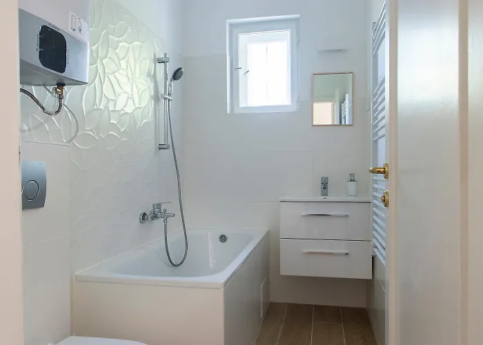 Keller * Балатонбоглар